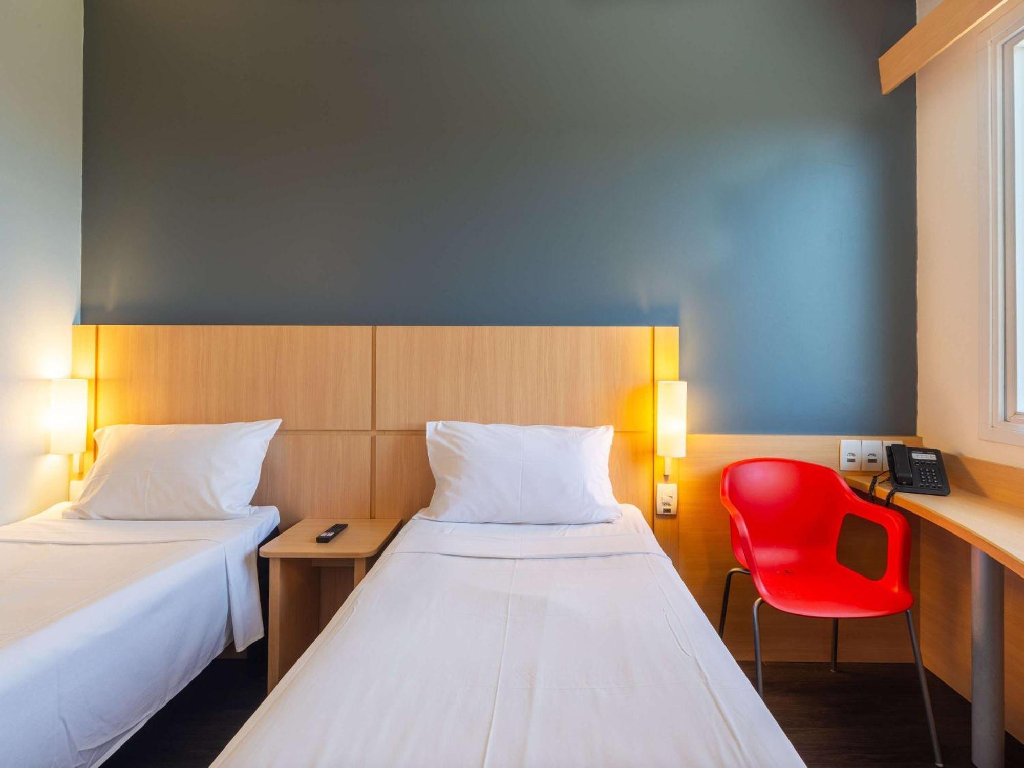 ホテル Ibis Manaus Aeroporto エクステリア 写真