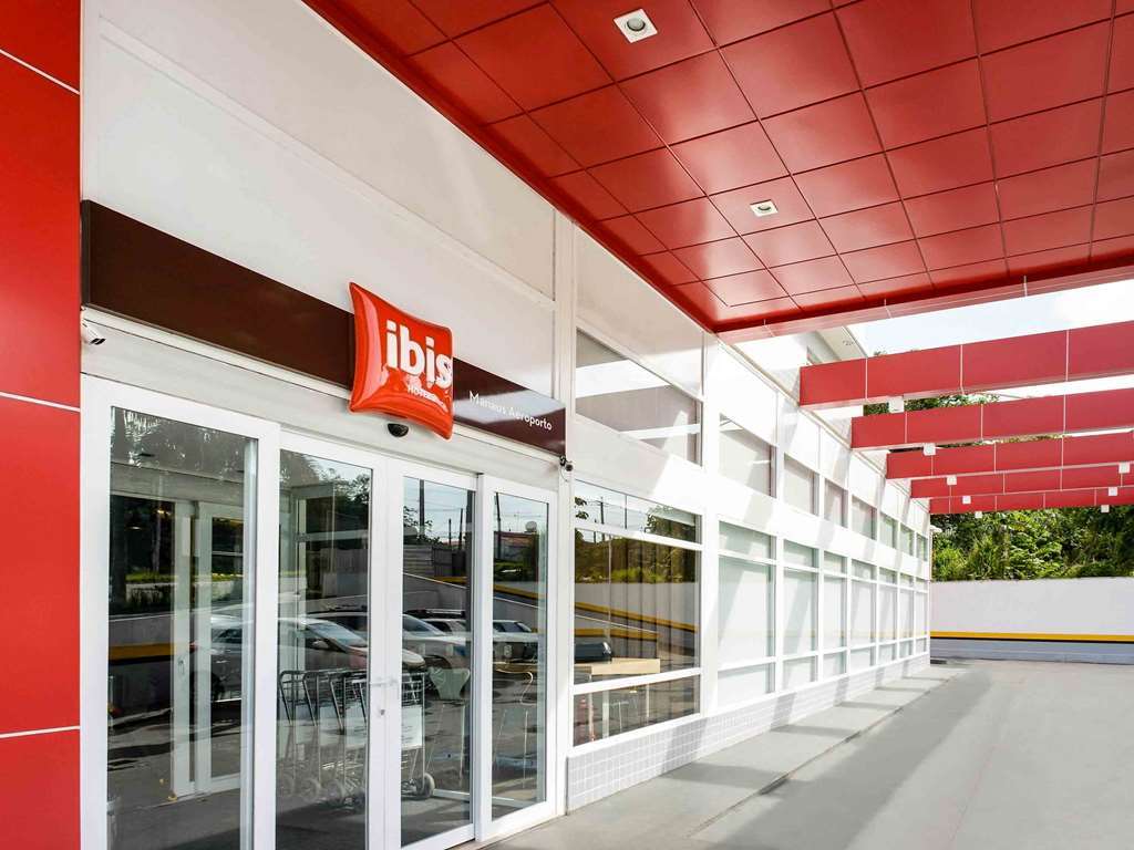 ホテル Ibis Manaus Aeroporto エクステリア 写真